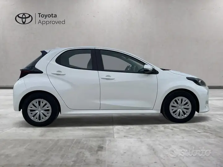Toyota Yaris 2022 photo 4