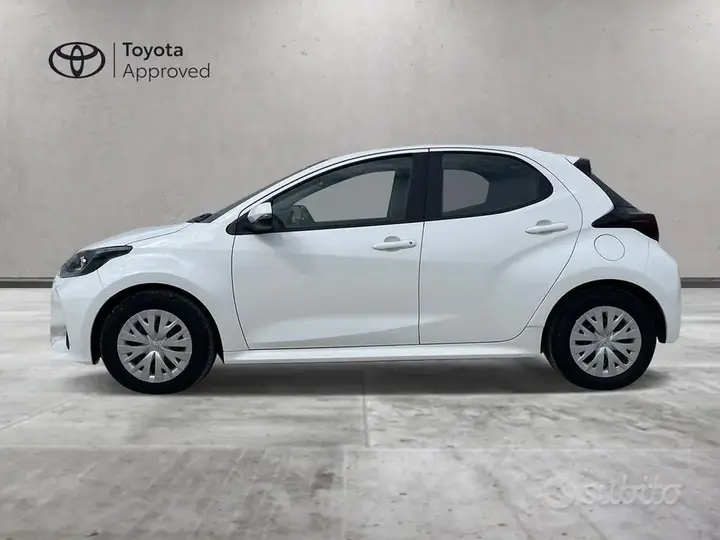 Toyota Yaris 2022 photo 3