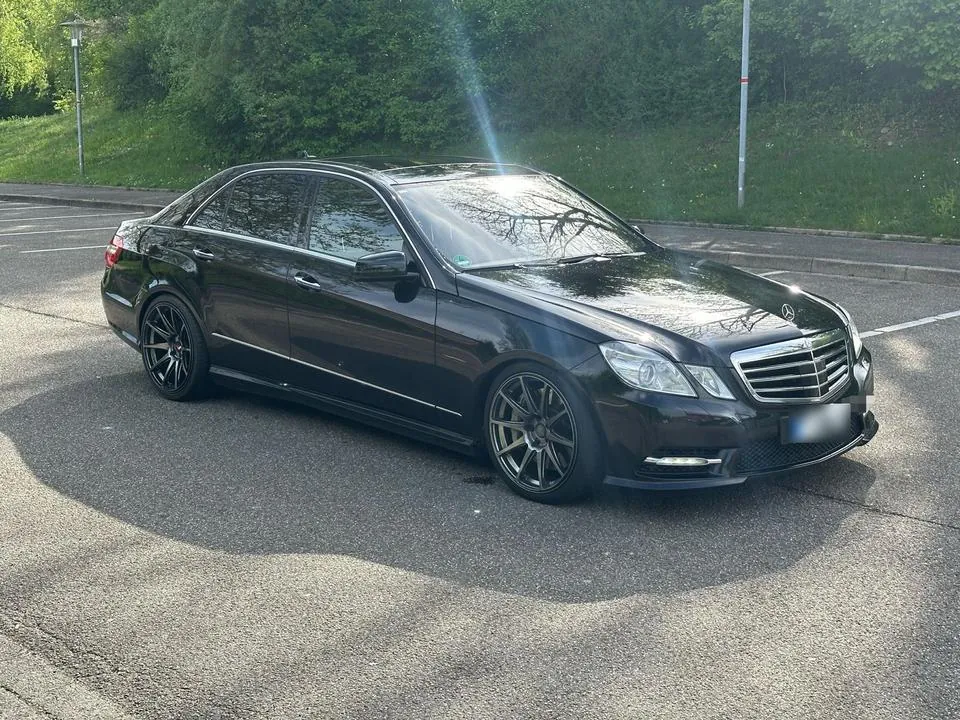 Mercedes-Benz E500