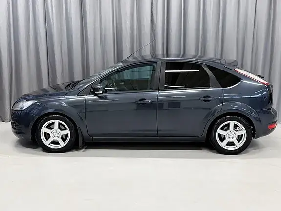 Ford Focus 2010 photo 2