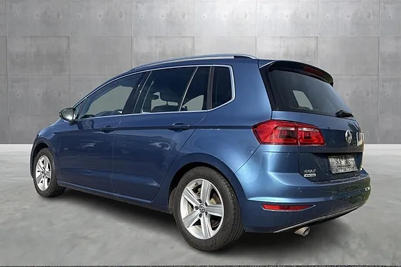 Volkswagen Golf Sportsvan 2015 photo 2