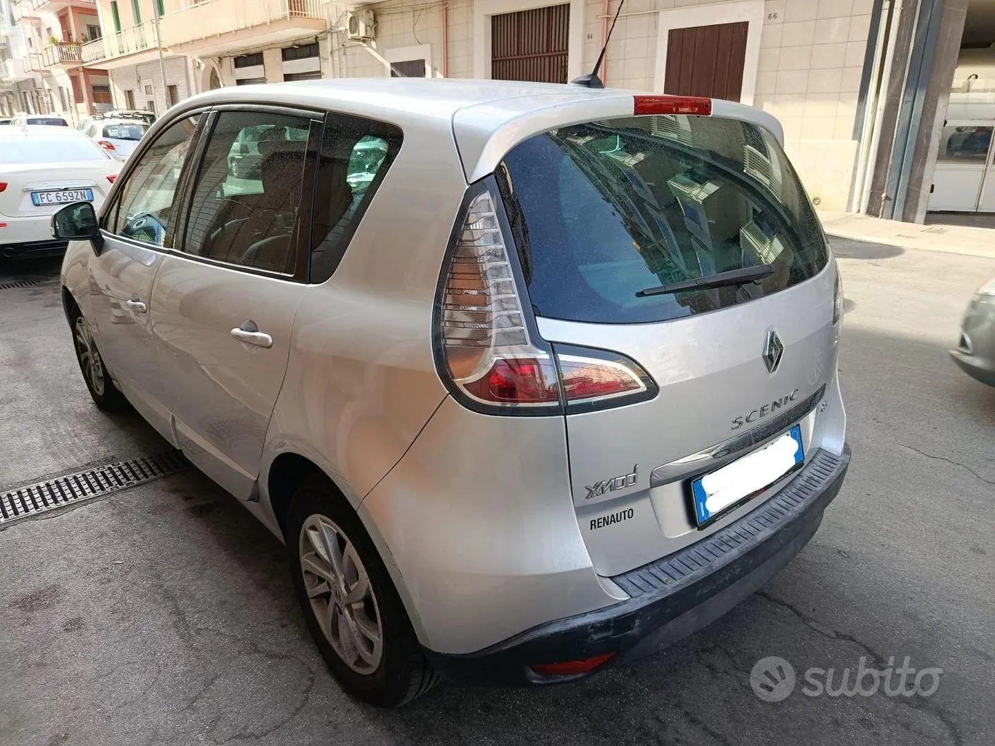 Renault Scenic 2014 photo 3