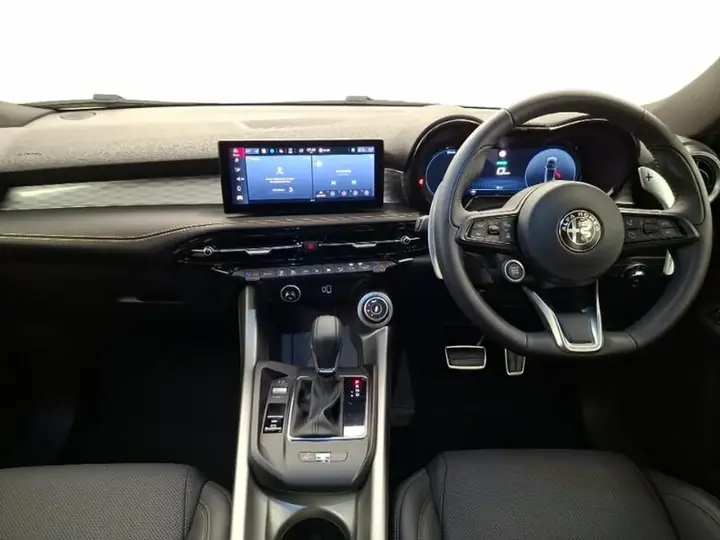 Alfa Romeo Tonale 2026 photo 3