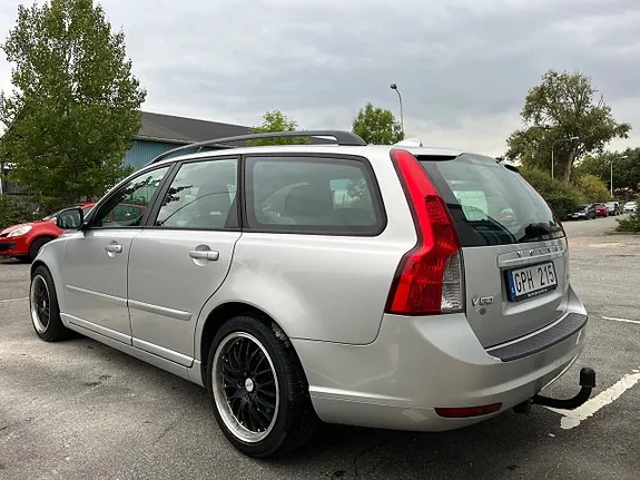 Volvo V50 2011 photo 4