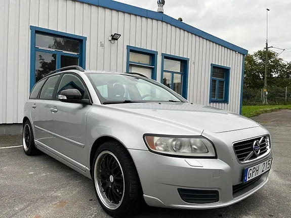 Volvo V50 2011 photo 3