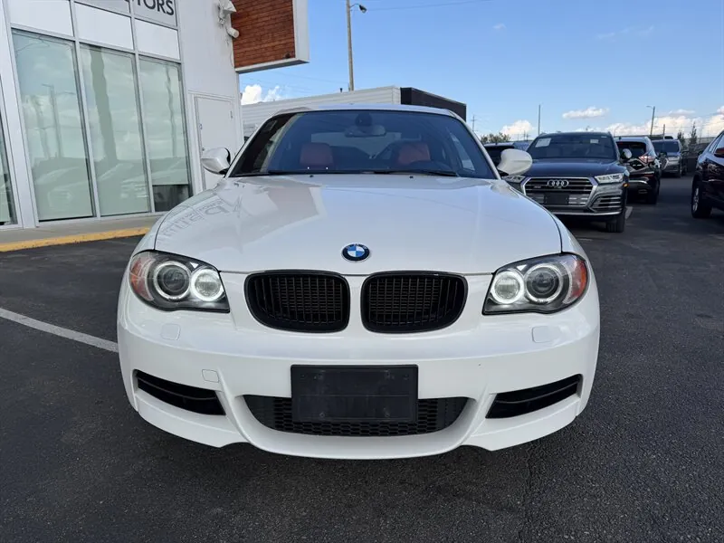BMW 1 Series 2011 photo 2