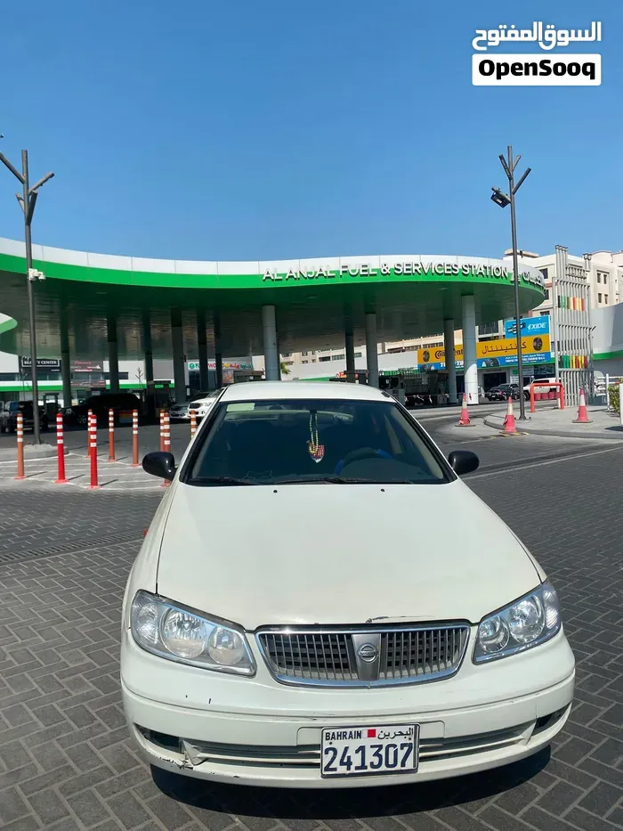 Nissan Sunny 2004 photo 5