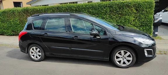 Peugeot 308 2011 photo 3