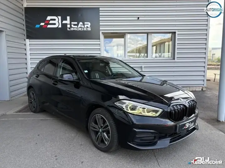 BMW 1 Series 2022 photo 2