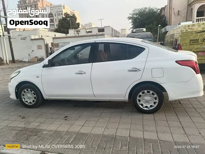 Nissan Sunny 2015 photo 5