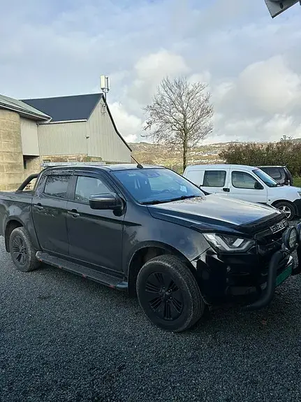 Isuzu D-Max 2021 photo 2