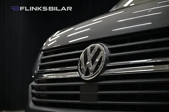 Volkswagen Transporter 2023 photo 2