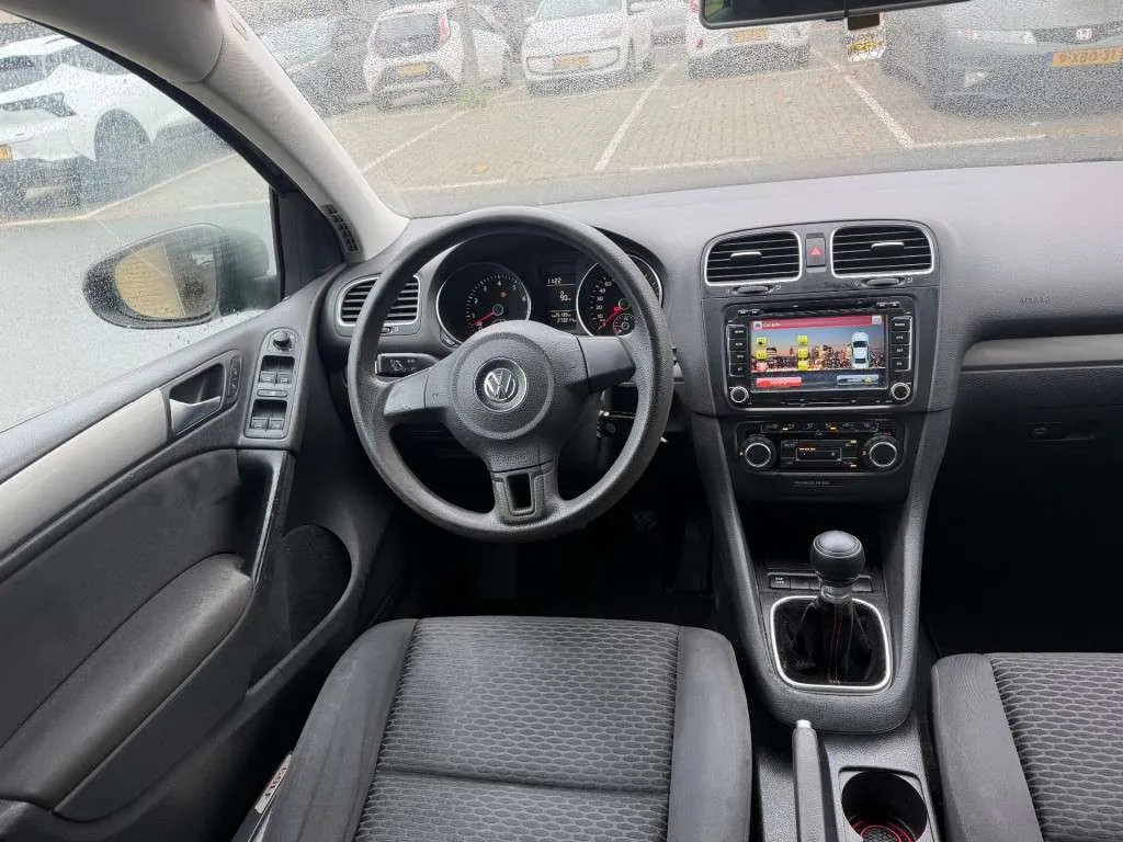 Volkswagen Golf 2009 photo 2
