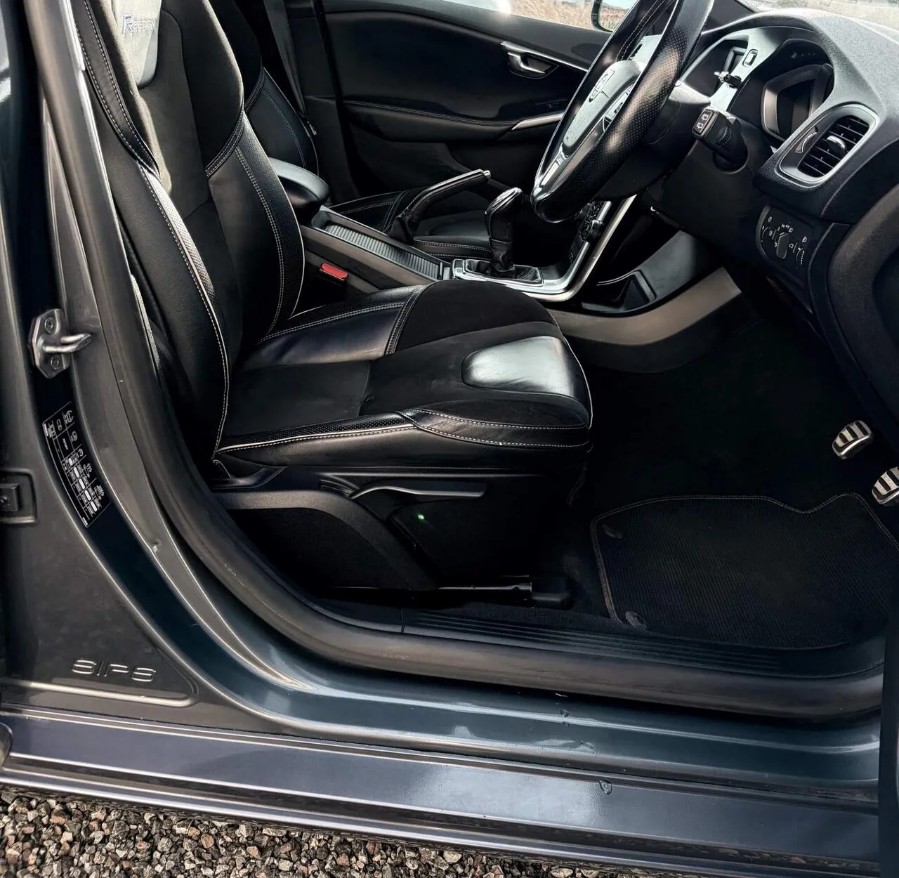 Volvo V40 2014 photo 2