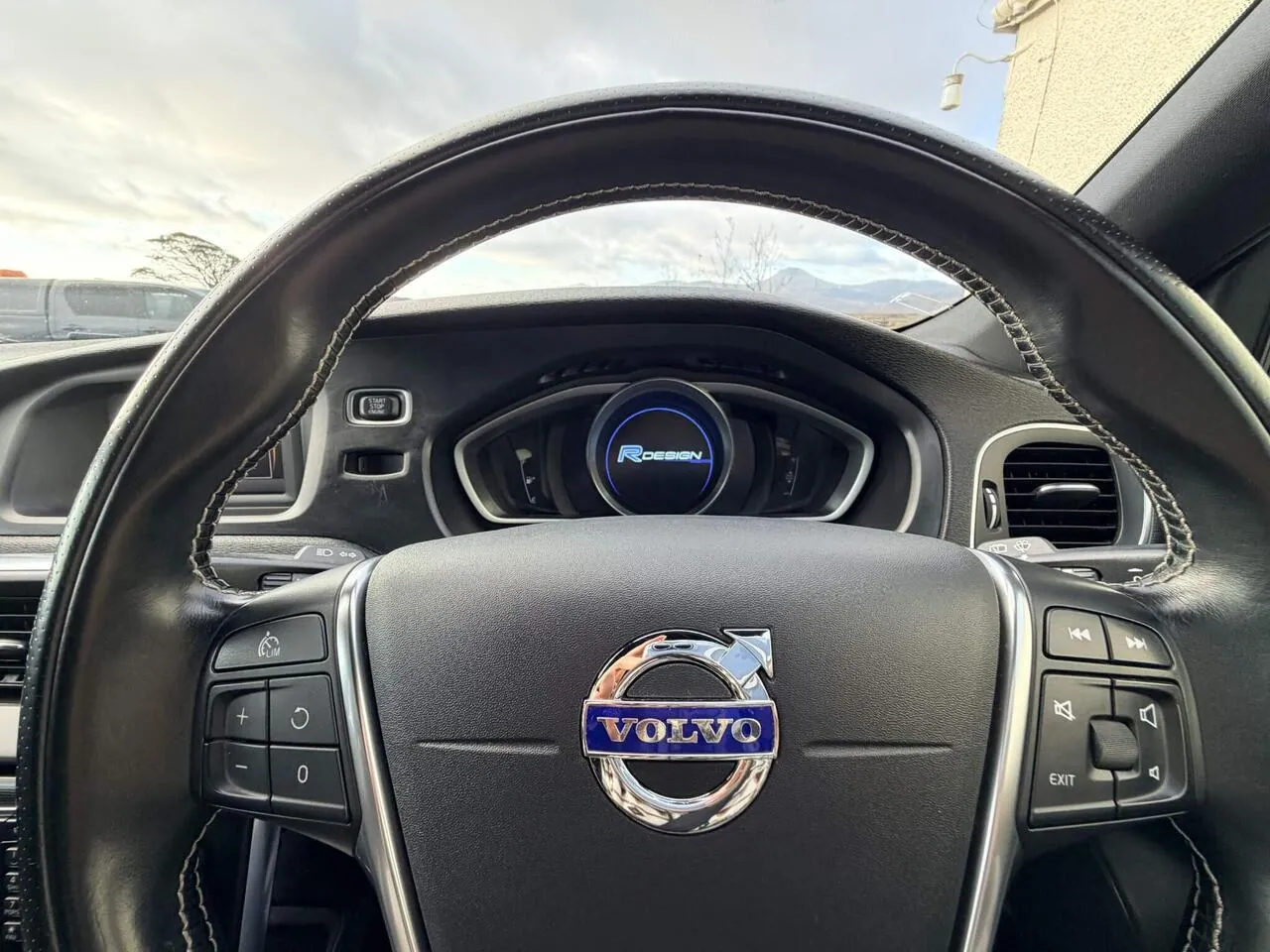 Volvo V40 2014 photo 4