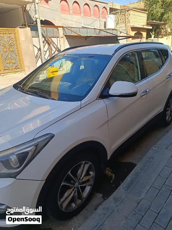 Hyundai Santa Fe 2017 photo 2