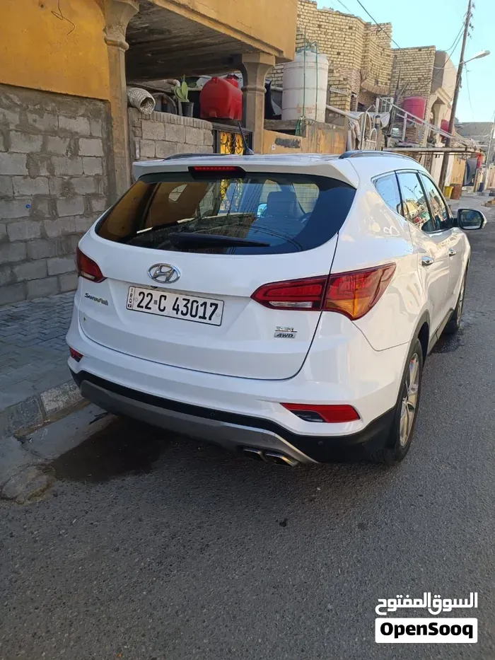 Hyundai Santa Fe 2017 photo 3