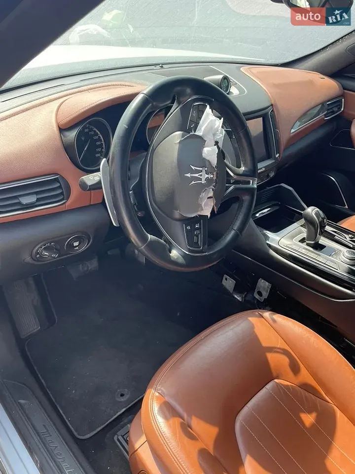 Maserati Levante 2016 photo 5