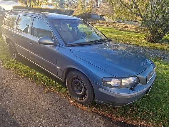 Volvo V70 2001 photo 2