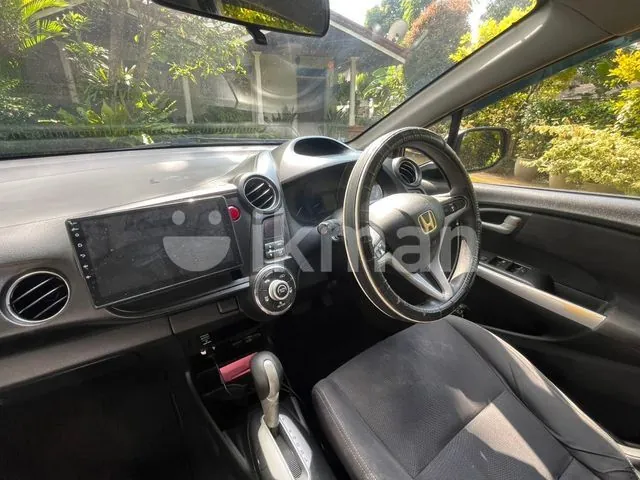 Honda Insight 2012 photo 3