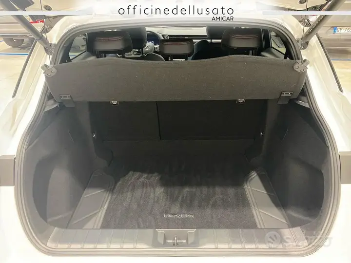 Lexus Lbx 2025 photo 4