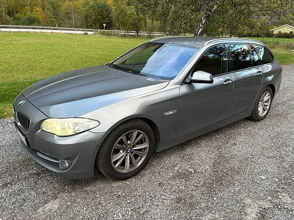 BMW 520D 2012 photo 2