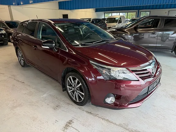 Toyota Avensis 2012 photo 3