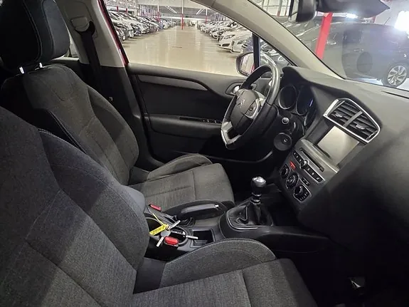 Citroen C4 2016 photo 4