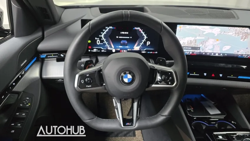 BMW 5 Series 2024 photo 2