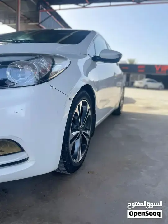 Kia Forte 2014 photo 2