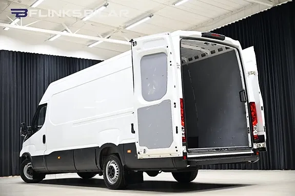 Iveco Daily 2023 photo 5
