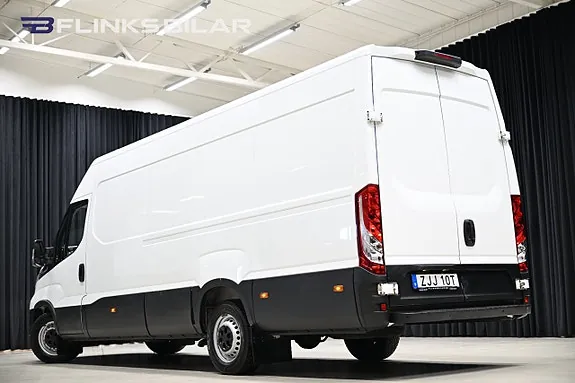 Iveco Daily 2023 photo 4
