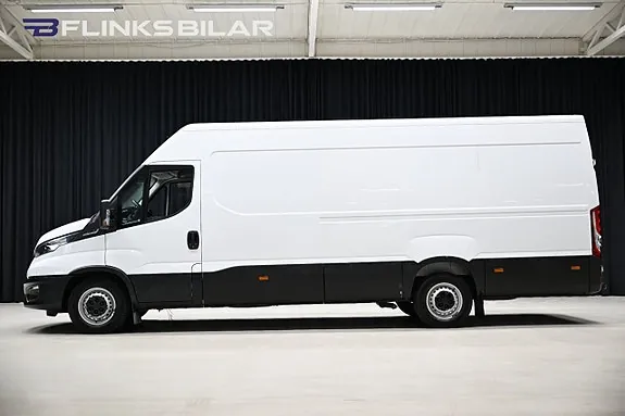 Iveco Daily 2023 photo 2