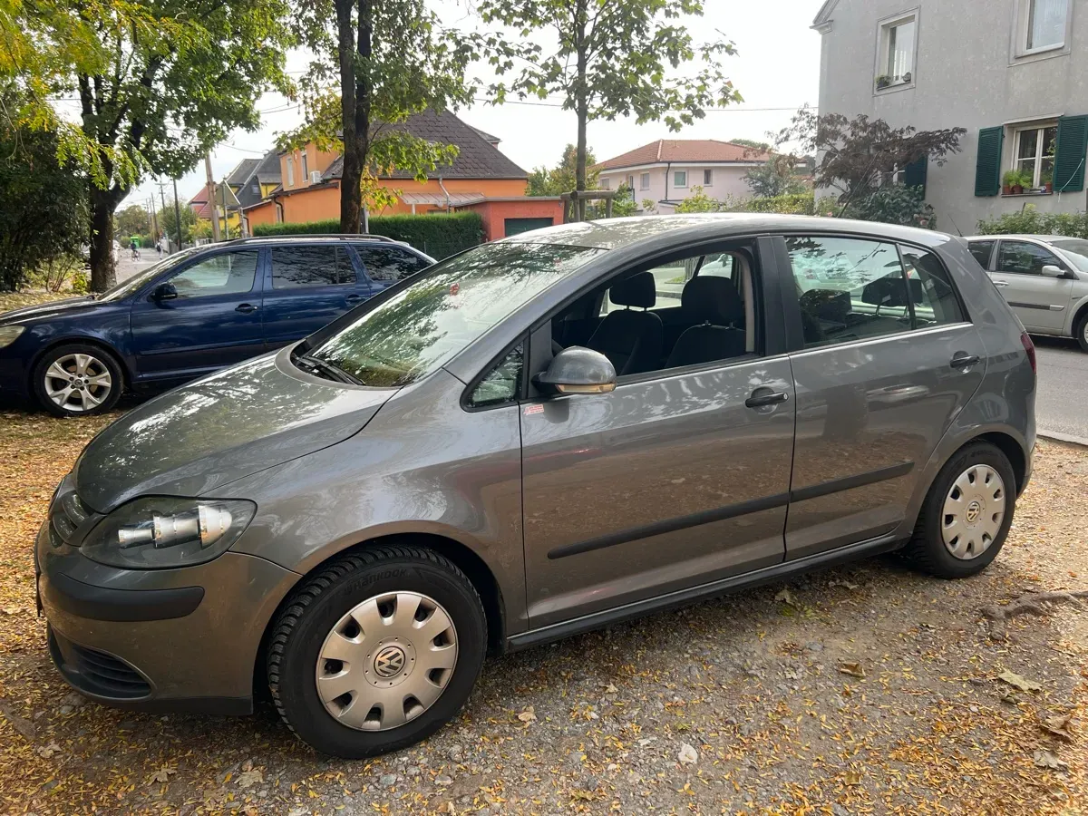 Volkswagen Golf 2005 photo 2