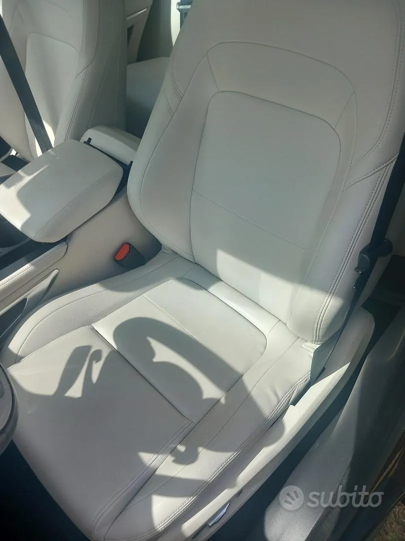 Jaguar F-Pace 2022 photo 5