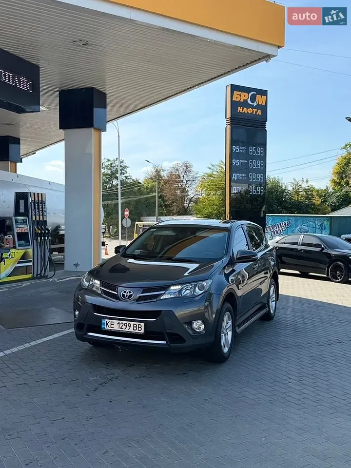 Toyota Rav4 2013 photo 2