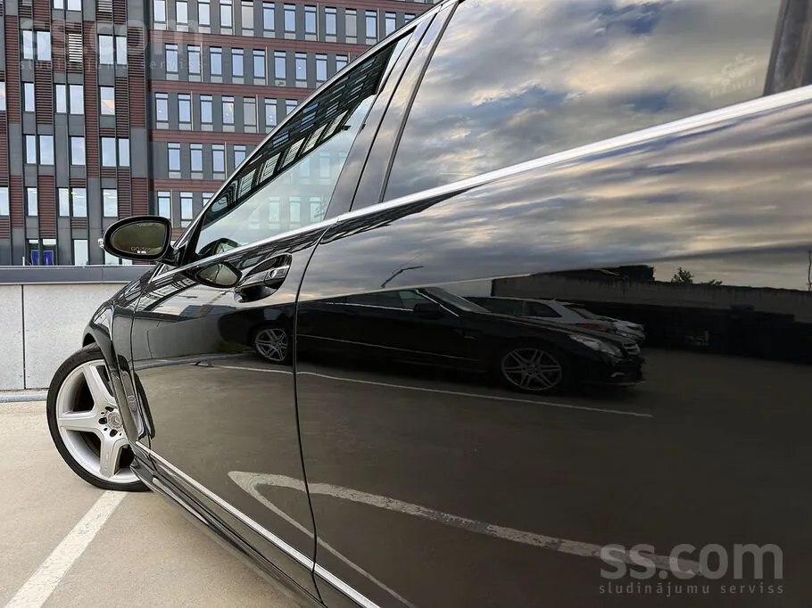 Mercedes-Benz S320 2006 photo 4