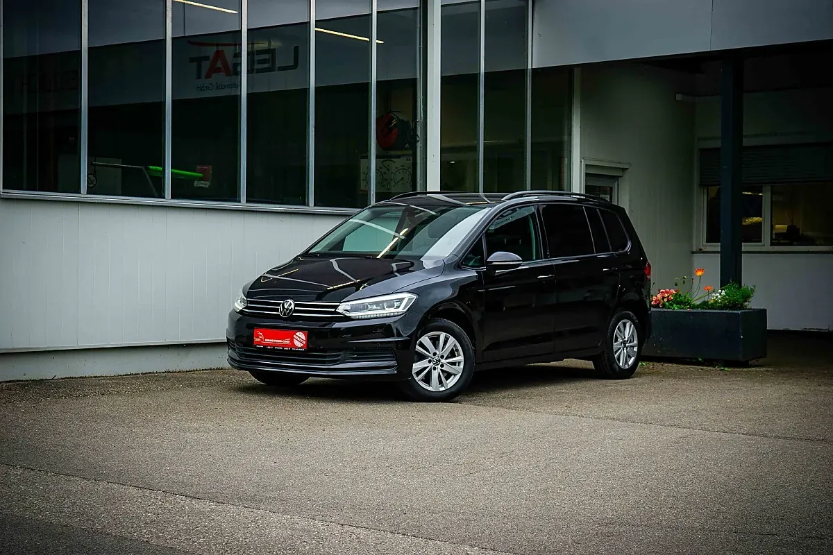 Volkswagen Touran 2021 photo 3