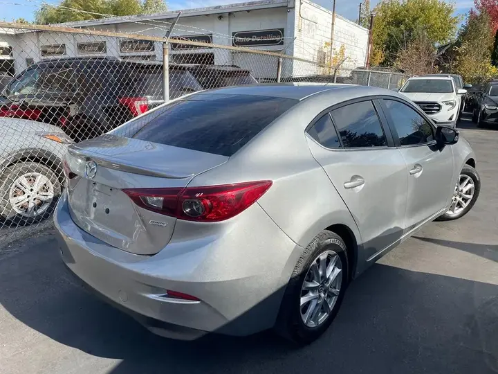 Mazda Mazda3 2014 photo 4