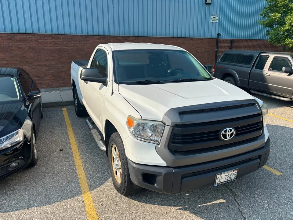 Toyota Tundra 2014 photo 2