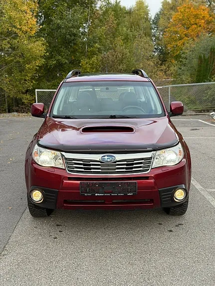 Subaru Forester 2010 photo 2