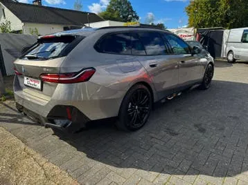 BMW 520 I Touring 2025 photo 3