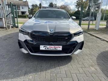 BMW 520 I Touring 2025 photo 2