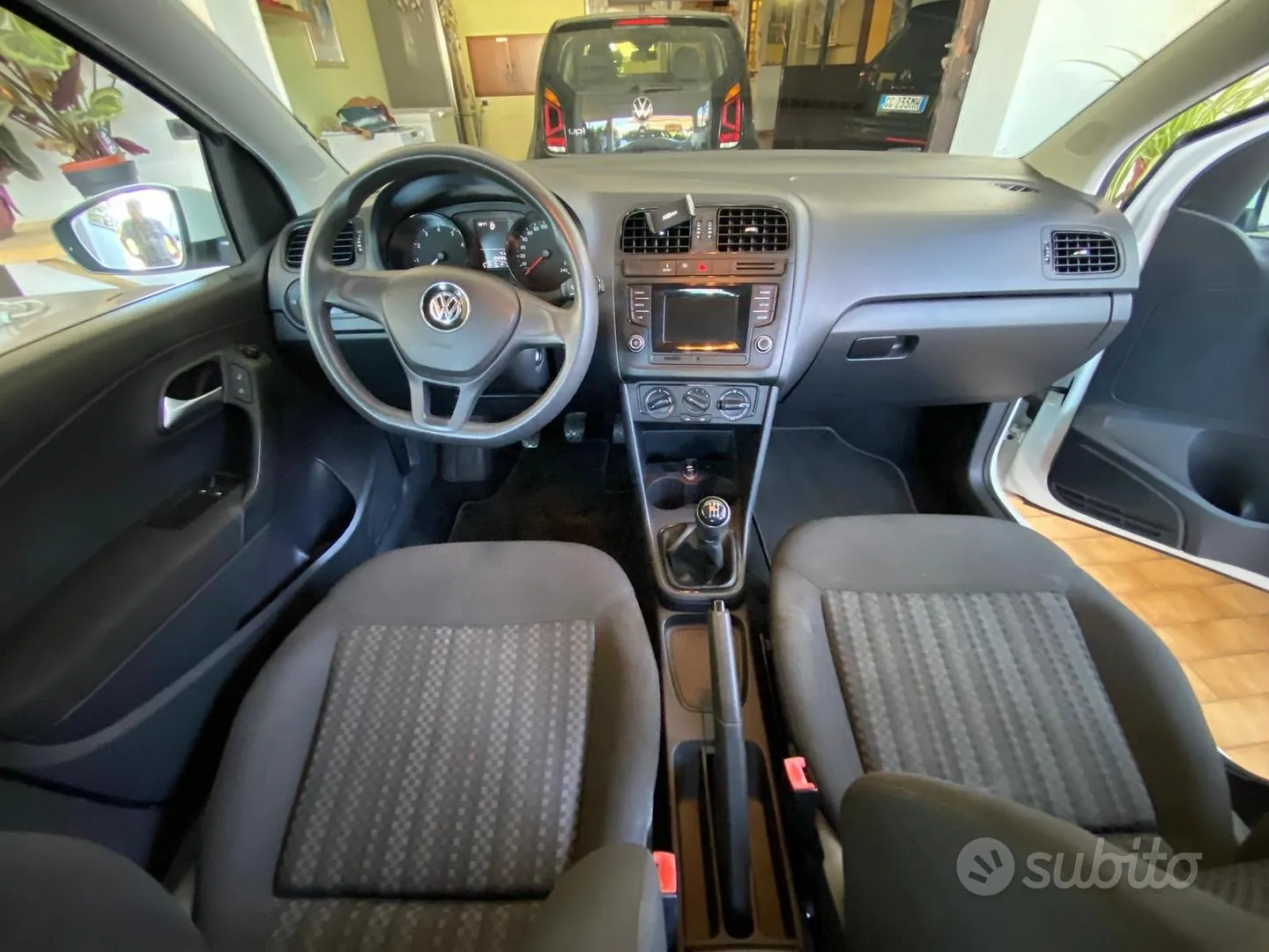 Volkswagen Polo 2016 photo 2