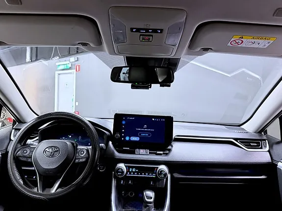 Toyota Rav4 2025 photo 3
