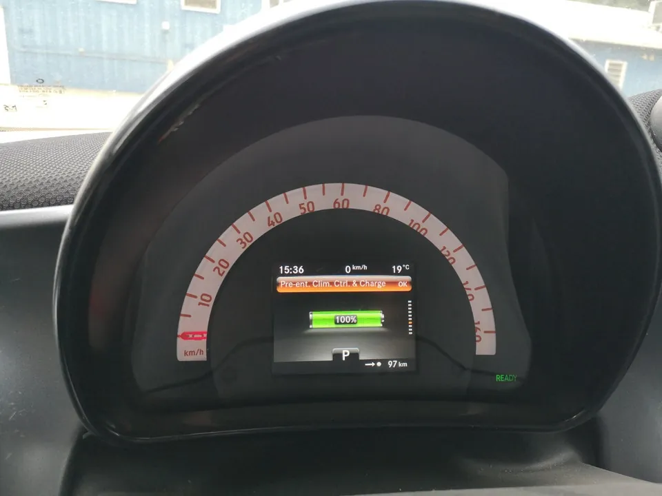 Smart Eq Fortwo 2018 photo 4