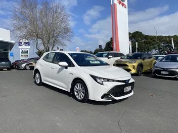 Toyota Corolla 2023 photo 2