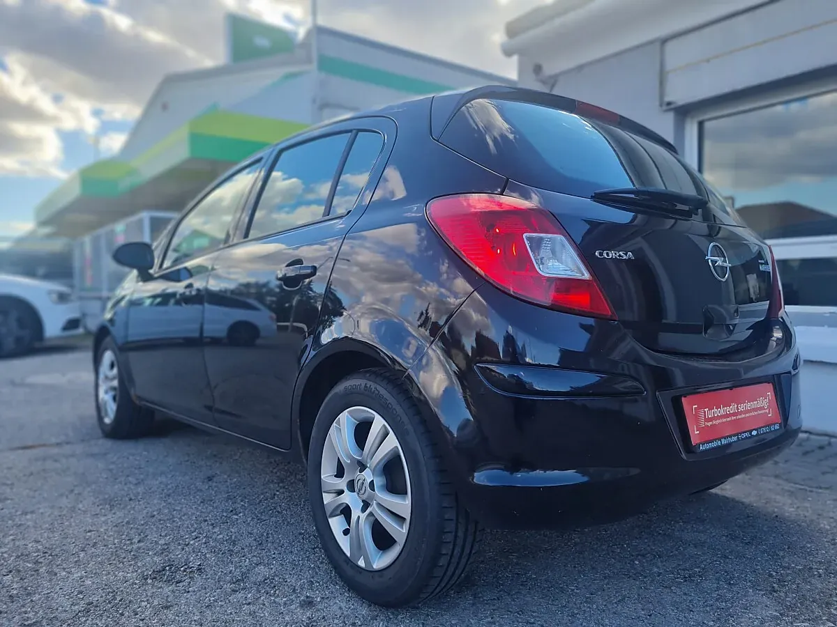 Opel Corsa 2010 photo 3