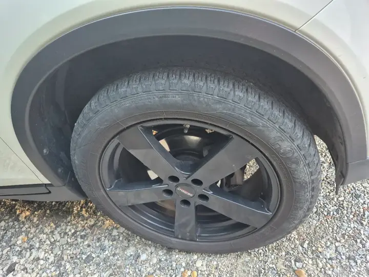 Nissan X-Trail 2015 photo 2