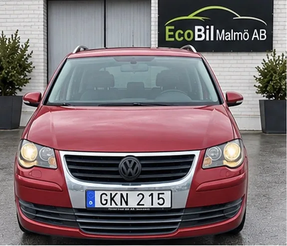 Volkswagen Touran 2010 photo 3